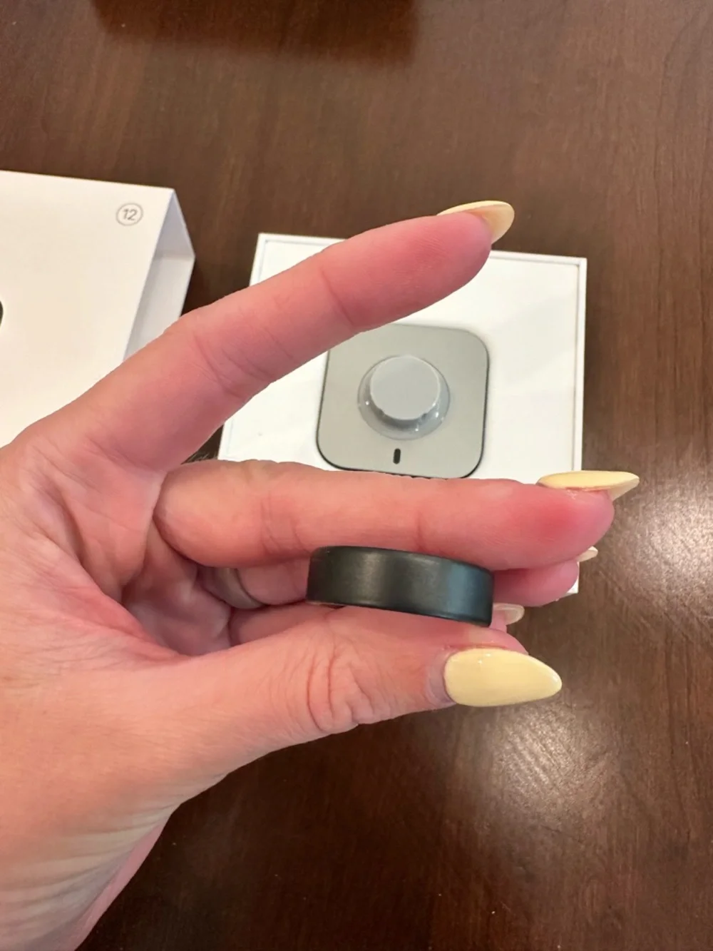 Oura Ring Gen 4 Stealth Size 4